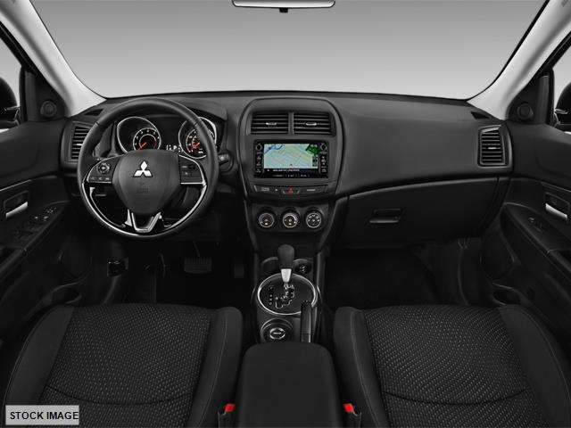 Mitsubishi Outlander Sport 2017 photo 2